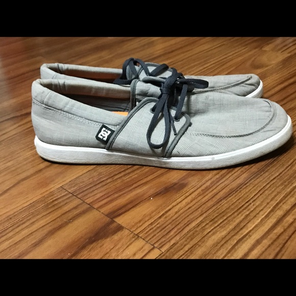 Dc Shoes sz 12 - Picture 2 of 3